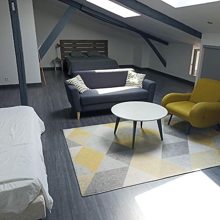 Le Coustalou 호텔 Livinhac-le-Haut 외부 사진